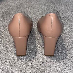 Tory Burch Shoes - Lightly Worn Tory Burch Heel Tory Burch Shoes - Lightly Worn Tory Burch Heel